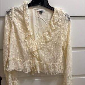AMERICAN EAGLE Cream Lace Ruffle Blouse